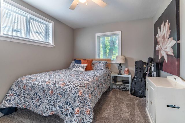 829 W 7th Avenue, Fergus Falls, MN 56537