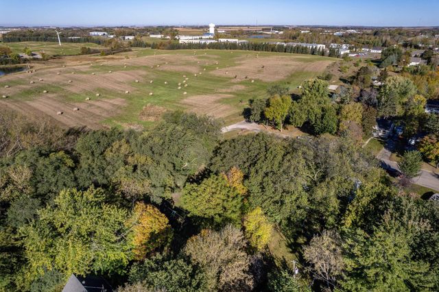 829 W 7th Avenue, Fergus Falls, MN 56537