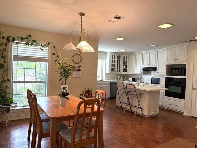 107 Ridge Court, Glen Rose, TX 76043