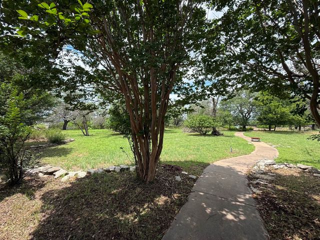 107 Ridge Court, Glen Rose, TX 76043