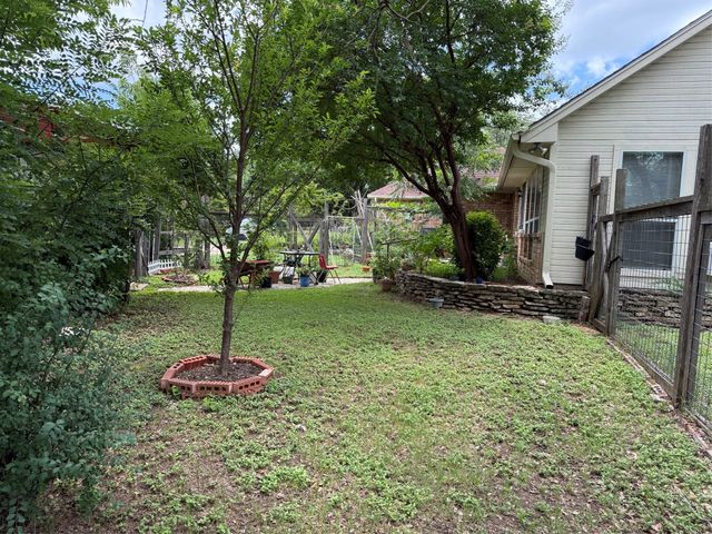 107 Ridge Court, Glen Rose, TX 76043