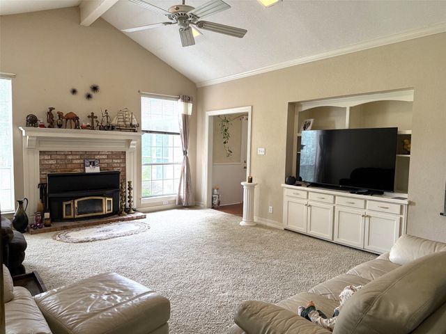 107 Ridge Court, Glen Rose, TX 76043