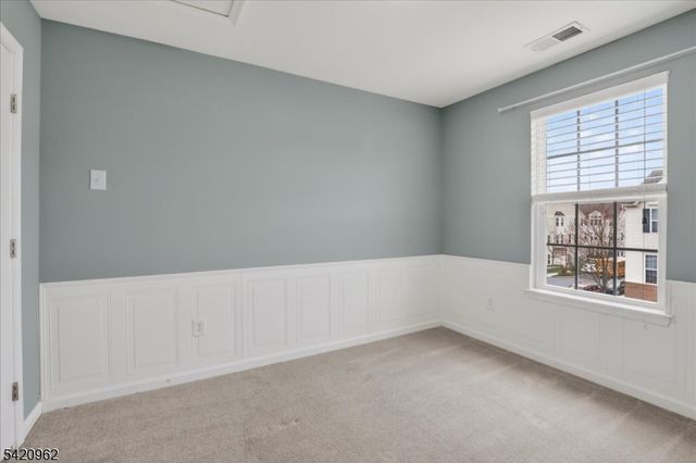 4 Jake Dr, Tinton Falls Boro, NJ 07712