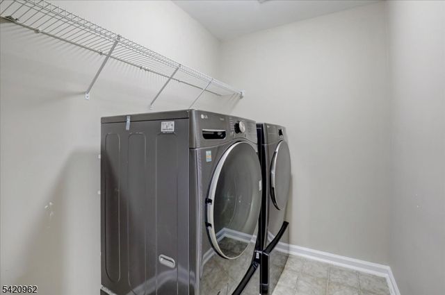 4 Jake Dr, Tinton Falls Boro, NJ 07712