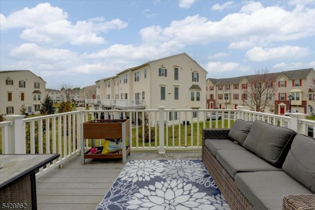 4 Jake Dr, Tinton Falls Boro, NJ 07712