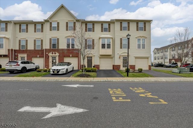 4 Jake Dr, Tinton Falls Boro, NJ 07712