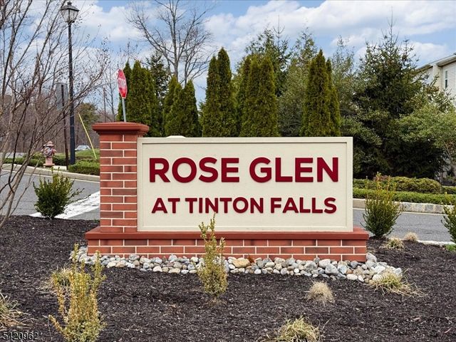 4 Jake Dr, Tinton Falls Boro, NJ 07712