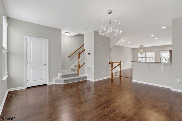 4 Jake Dr, Tinton Falls Boro, NJ 07712