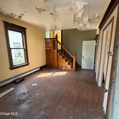 1110 Chrisler Avenue, Schenectady, NY 12303