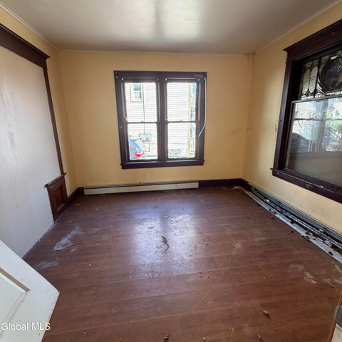1110 Chrisler Avenue, Schenectady, NY 12303