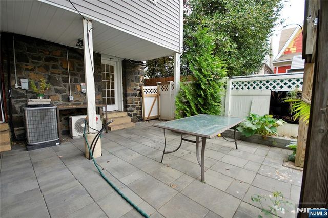 403 Undercliff Avenue, Edgewater, NJ 07020