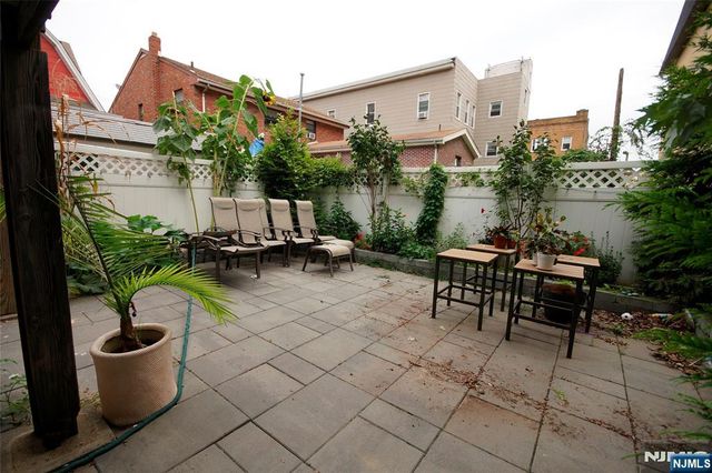 403 Undercliff Avenue, Edgewater, NJ 07020