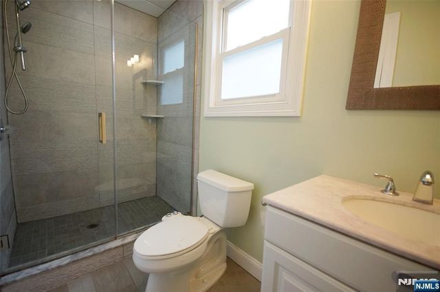 403 Undercliff Avenue, Edgewater, NJ 07020