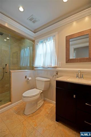 403 Undercliff Avenue, Edgewater, NJ 07020