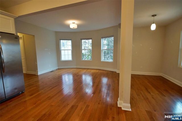403 Undercliff Avenue, Edgewater, NJ 07020