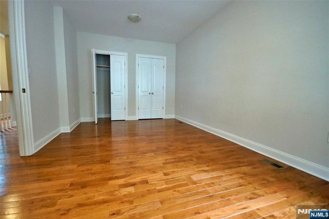 403 Undercliff Avenue, Edgewater, NJ 07020