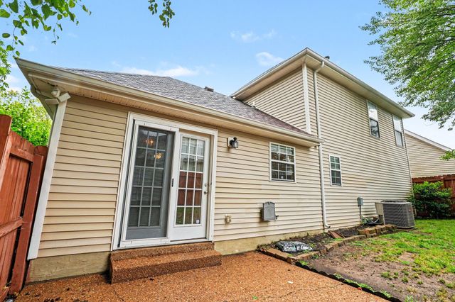 103 Village Ct, Hendersonville, TN 37075