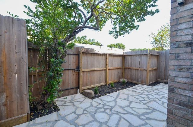 10264 Briar Forest Drive, Houston, TX 77042