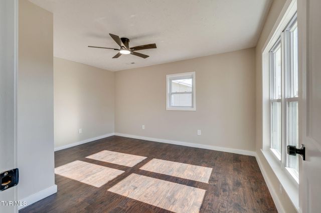 2404 Overlook Road, Kingsport, TN 37664