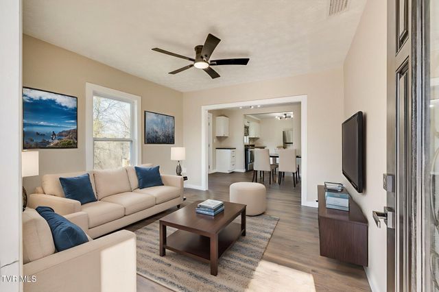 2404 Overlook Road, Kingsport, TN 37664