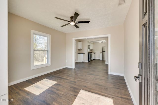 2404 Overlook Road, Kingsport, TN 37664