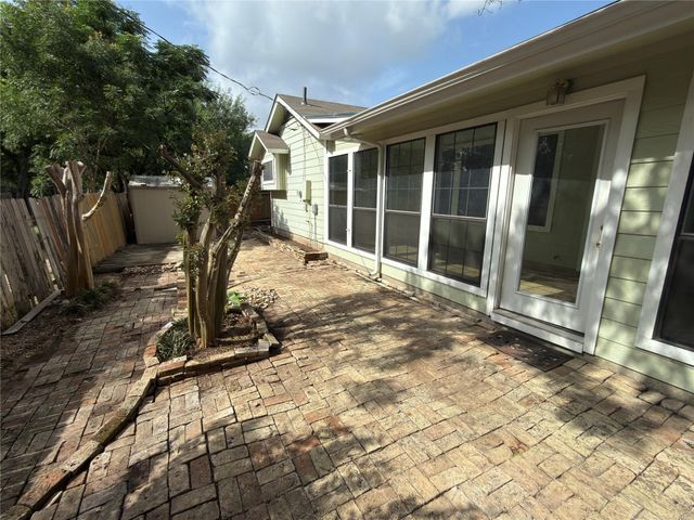 1915 Egger Ave, Round Rock, TX 78664