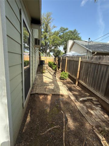 1915 Egger Ave, Round Rock, TX 78664
