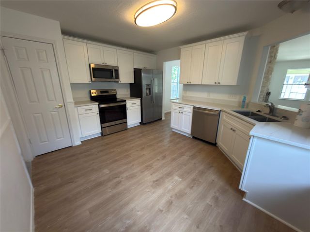 1915 Egger Ave, Round Rock, TX 78664