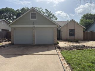 1915 Egger Ave, Round Rock, TX 78664