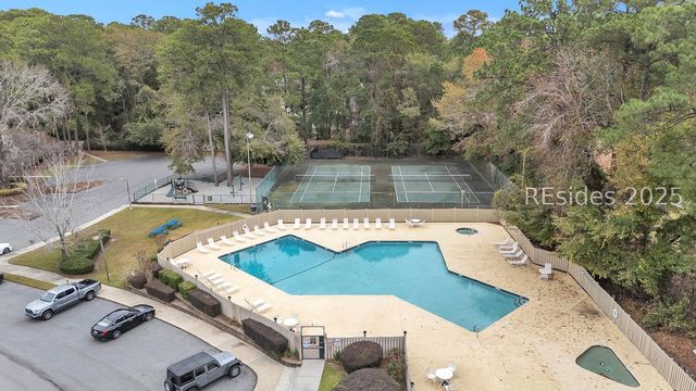 5 Gum Tree Rd Apt F7, Hilton Head Island, SC 29926