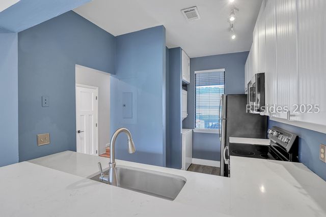 5 Gum Tree Rd Apt F7, Hilton Head Island, SC 29926