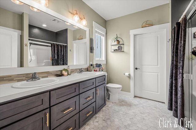 3155 Sandy Drive Sw, City Of Wyoming, MI 49418
