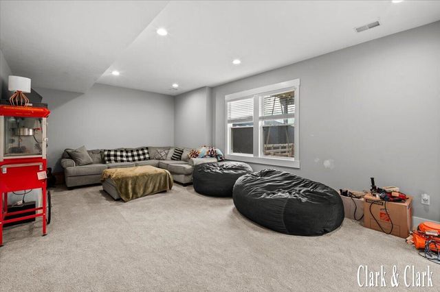 3155 Sandy Drive Sw, City Of Wyoming, MI 49418