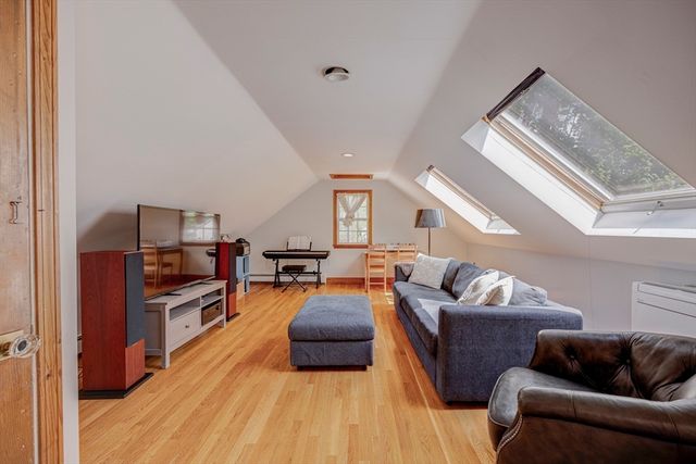 9 Winchester Terrace, Boston, MA 02130