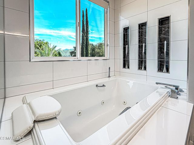 3860 Mountain Shadows Road, Calabasas, CA 91301