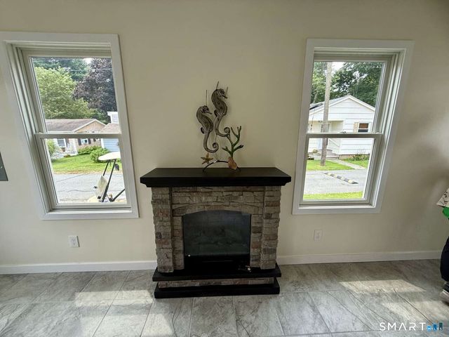 6 First Street, Madison, CT 06443