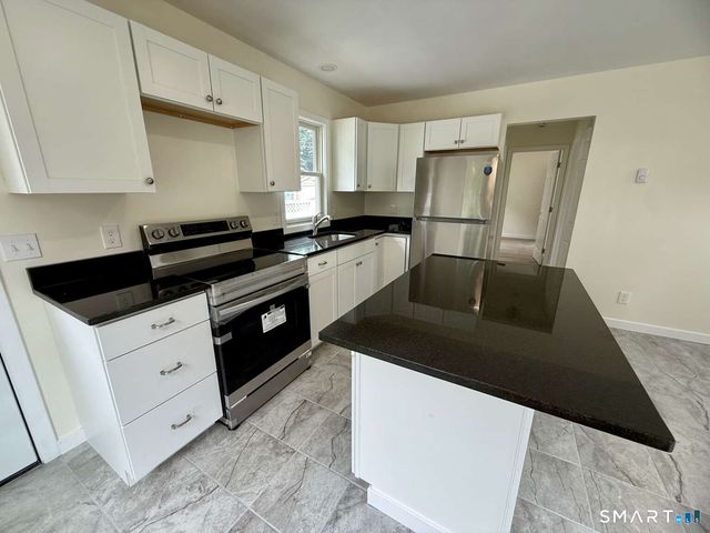 6 First Street, Madison, CT 06443