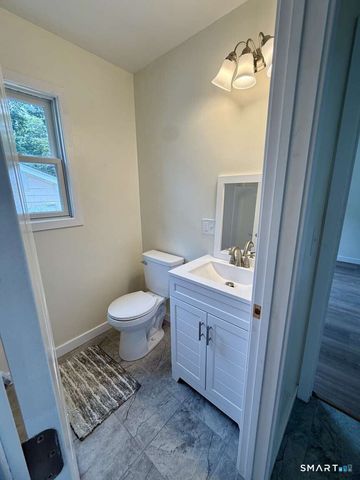 6 First Street, Madison, CT 06443