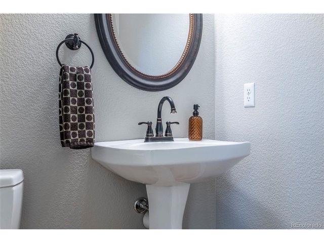 16042 Crestrock Cir, Parker, CO 80134