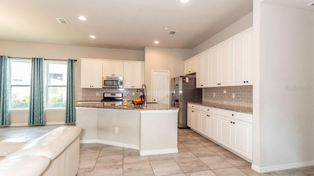 5912 VILLAGE CENTER DRIVE, Lithia, FL 33547