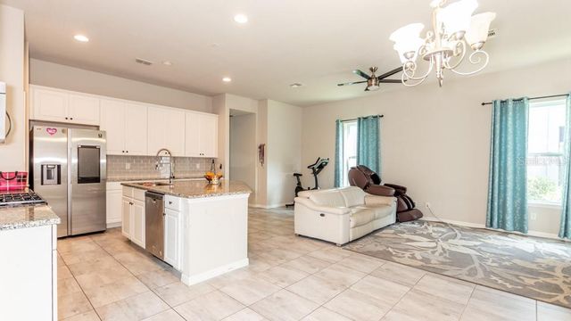 5912 VILLAGE CENTER DRIVE, Lithia, FL 33547