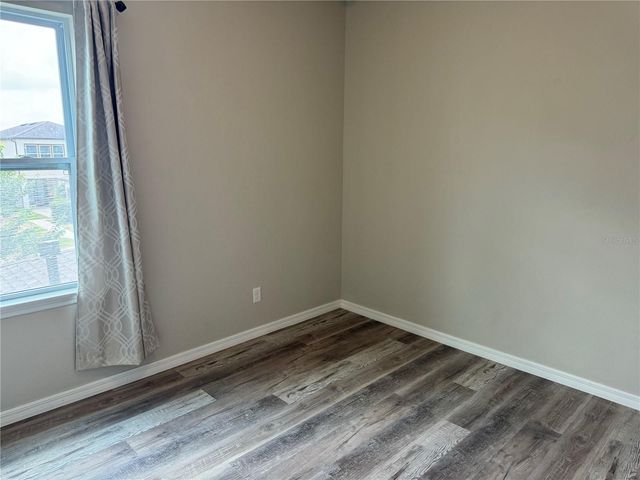 5912 VILLAGE CENTER DRIVE, Lithia, FL 33547