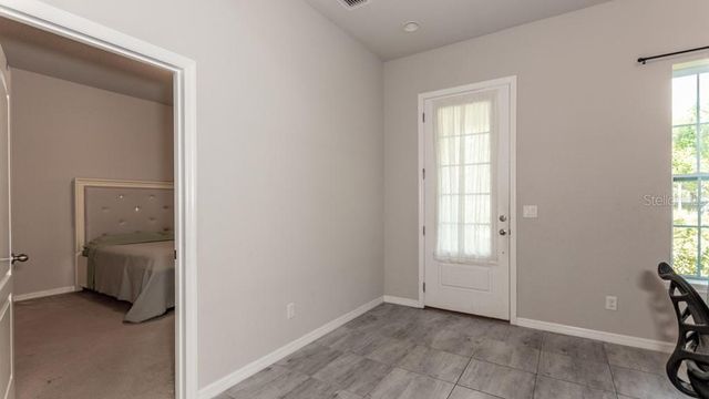 5912 VILLAGE CENTER DRIVE, Lithia, FL 33547