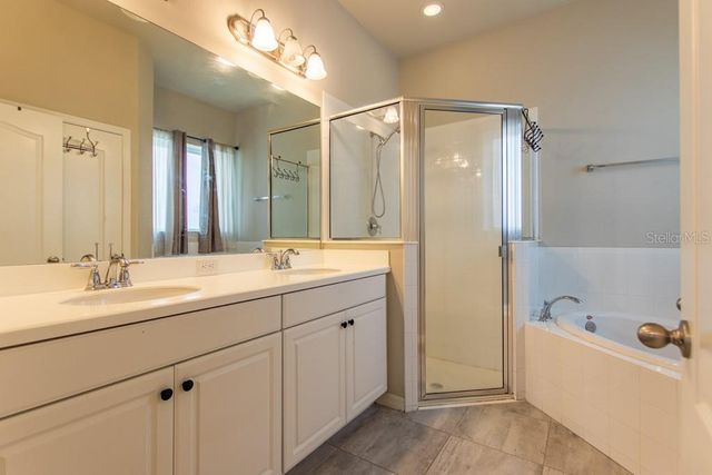 5912 VILLAGE CENTER DRIVE, Lithia, FL 33547