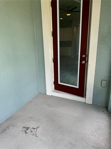 5912 VILLAGE CENTER DRIVE, Lithia, FL 33547