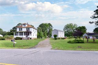 2307 Seaford RD, Seaford, VA 23696