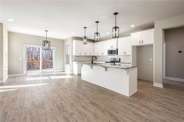 31 Monikie Drive, Bella Vista, AR 72715