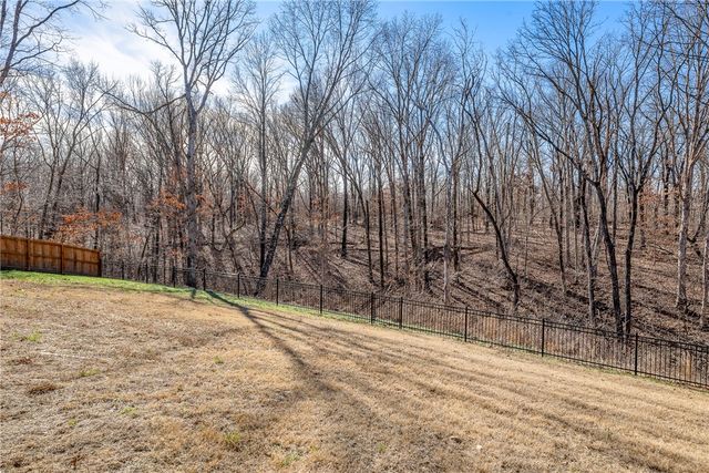 31 Monikie Drive, Bella Vista, AR 72715