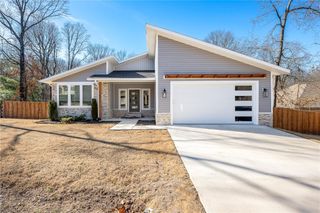 31 Monikie Drive, Bella Vista, AR 72715