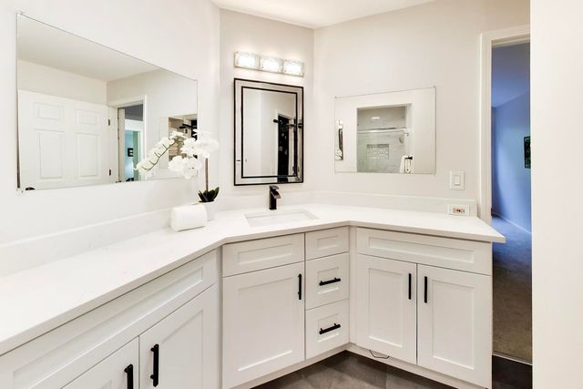 1506 Canbury Court 2A, Wheeling, IL 60090